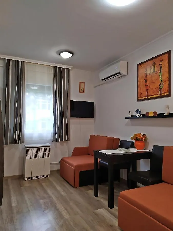 Zellervar Apartman 匈牙利
